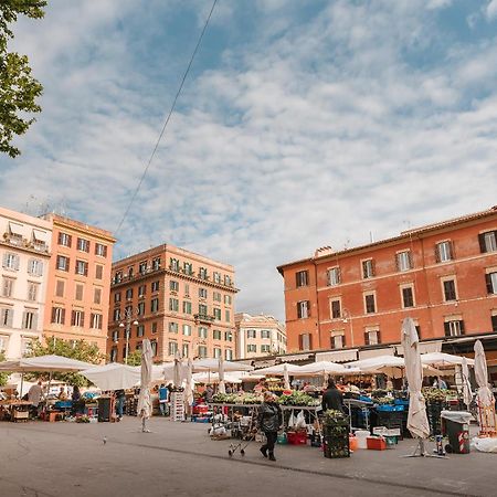 Etruska Luxury Trastevere Guesthouse โรม ภายนอก รูปภาพ