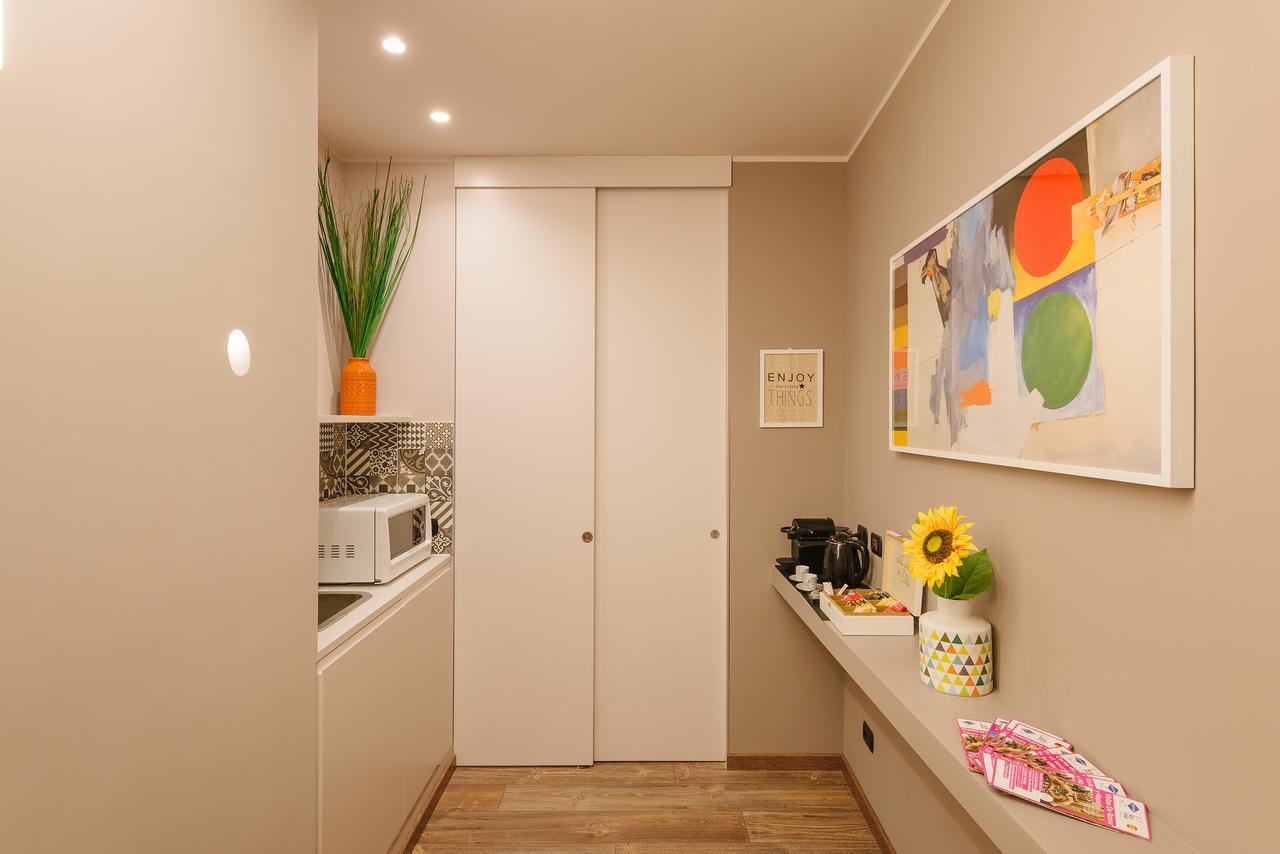 Etruska Luxury Trastevere Guesthouse โรม ภายนอก รูปภาพ