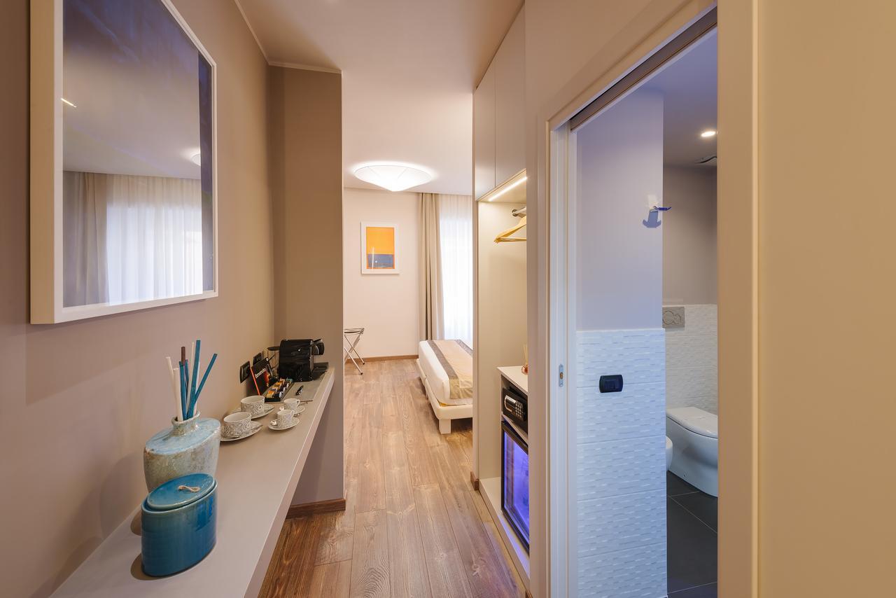 Etruska Luxury Trastevere Guesthouse โรม ภายนอก รูปภาพ