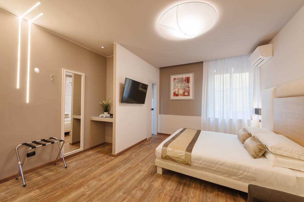 Etruska Luxury Trastevere Guesthouse โรม ภายนอก รูปภาพ