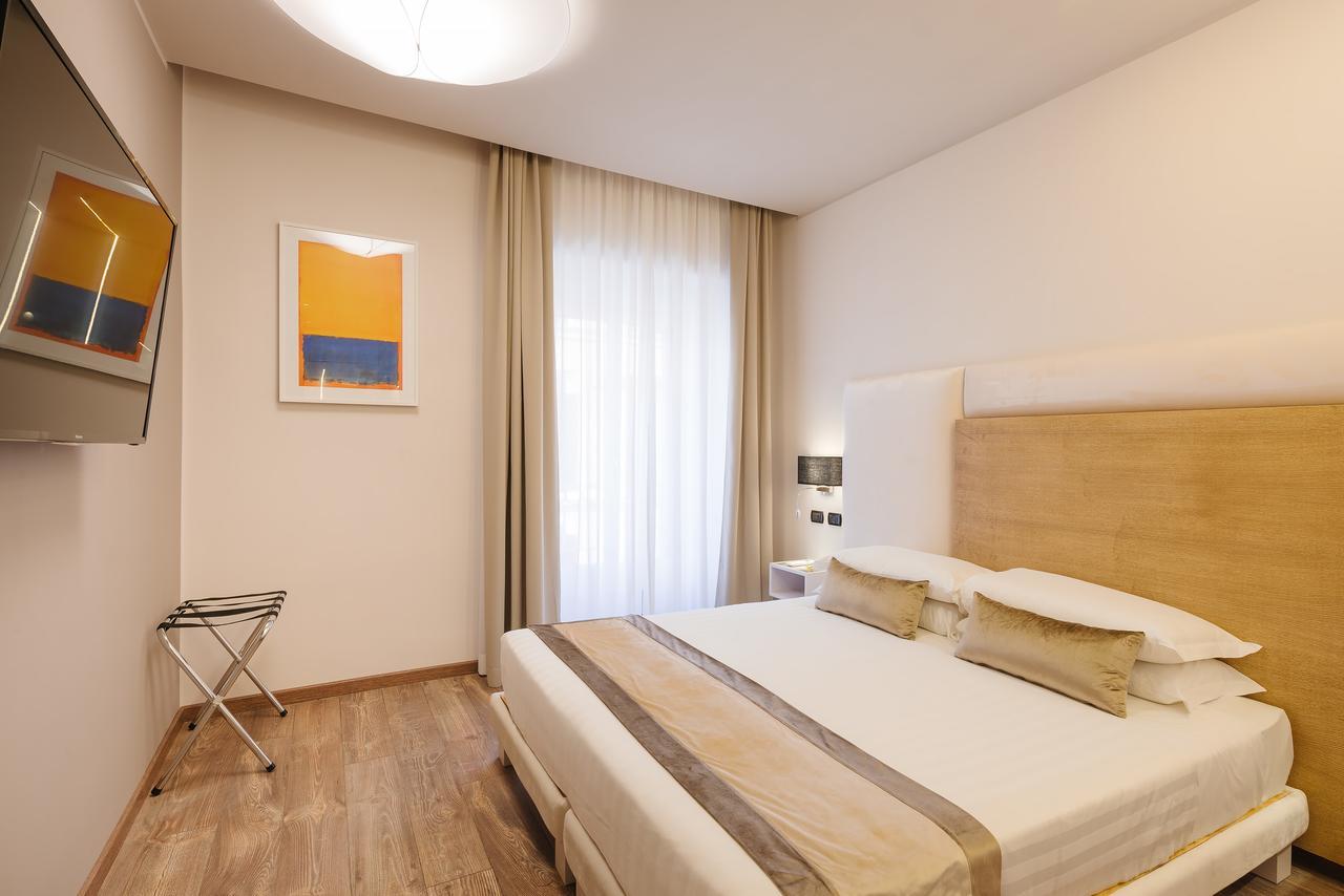 Etruska Luxury Trastevere Guesthouse โรม ภายนอก รูปภาพ
