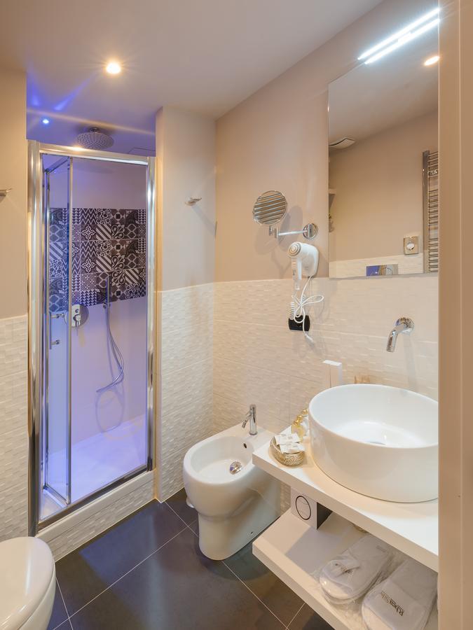 Etruska Luxury Trastevere Guesthouse โรม ภายนอก รูปภาพ
