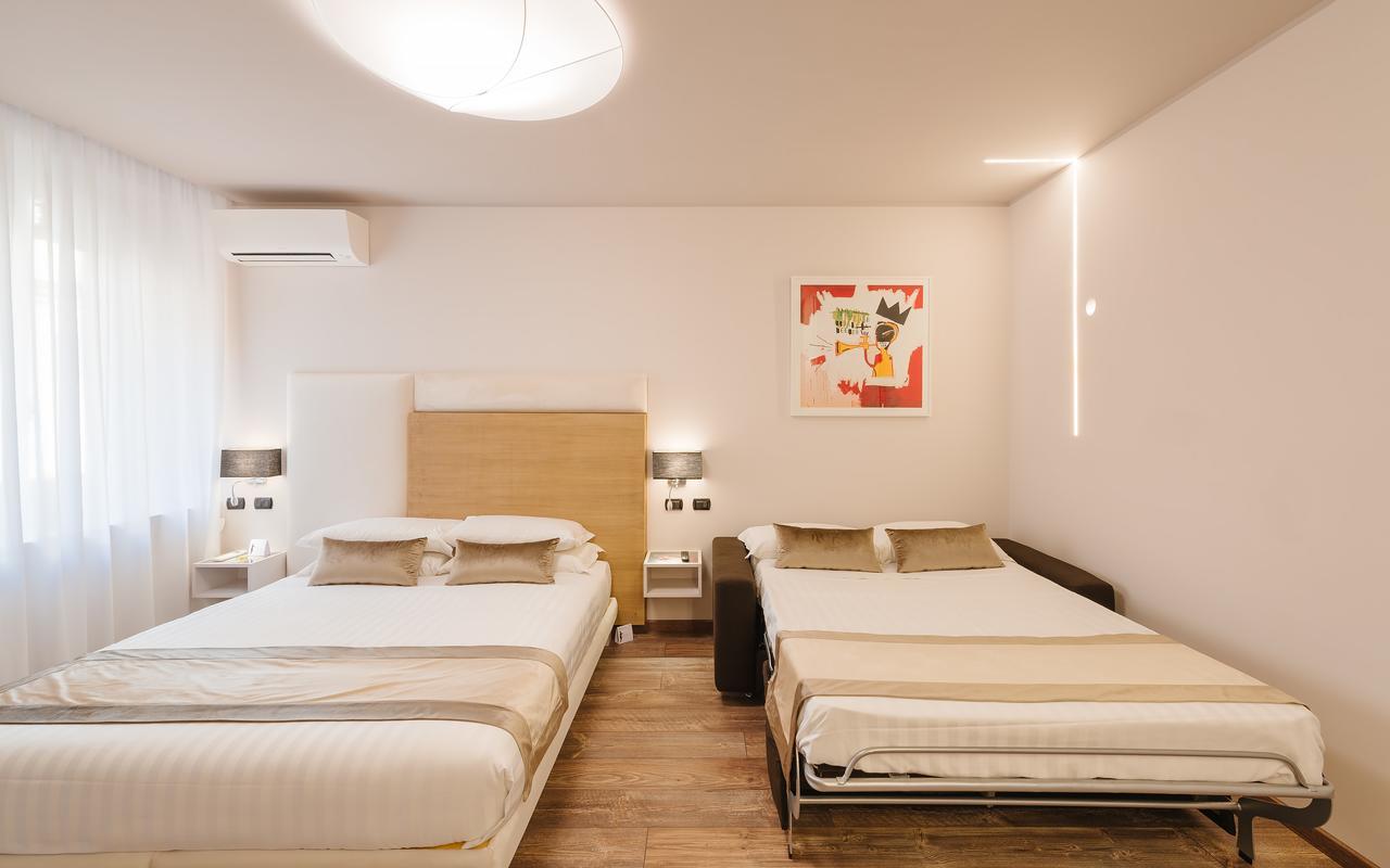 Etruska Luxury Trastevere Guesthouse โรม ภายนอก รูปภาพ