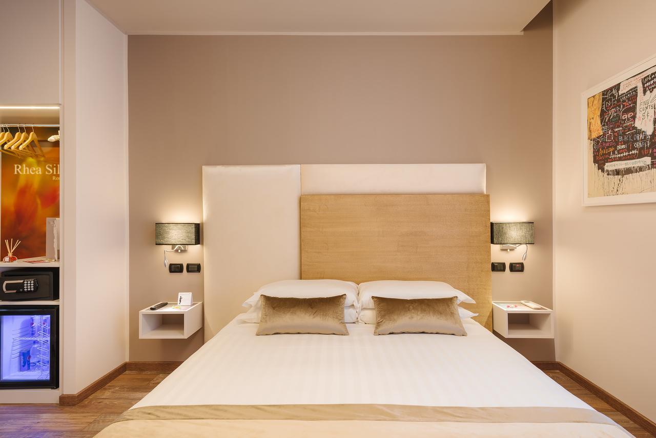 Etruska Luxury Trastevere Guesthouse โรม ภายนอก รูปภาพ